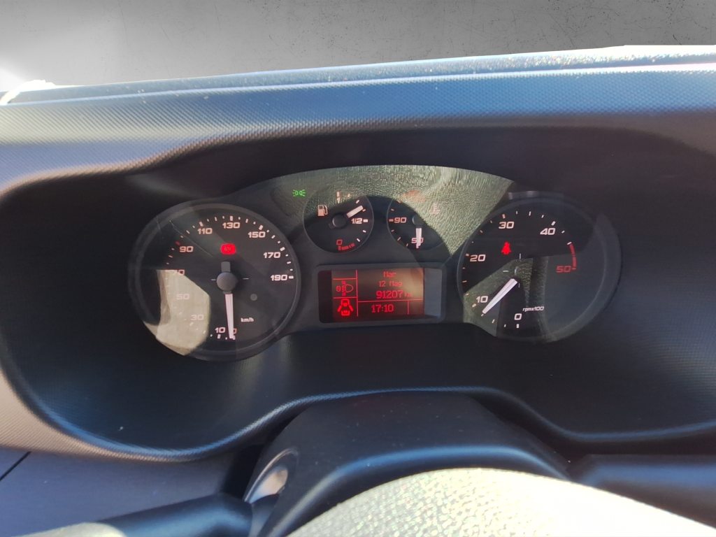 IVECO DAILY 2.3 HPI 136, Diesel, Occasion / Utilisé, Manuelle - 7