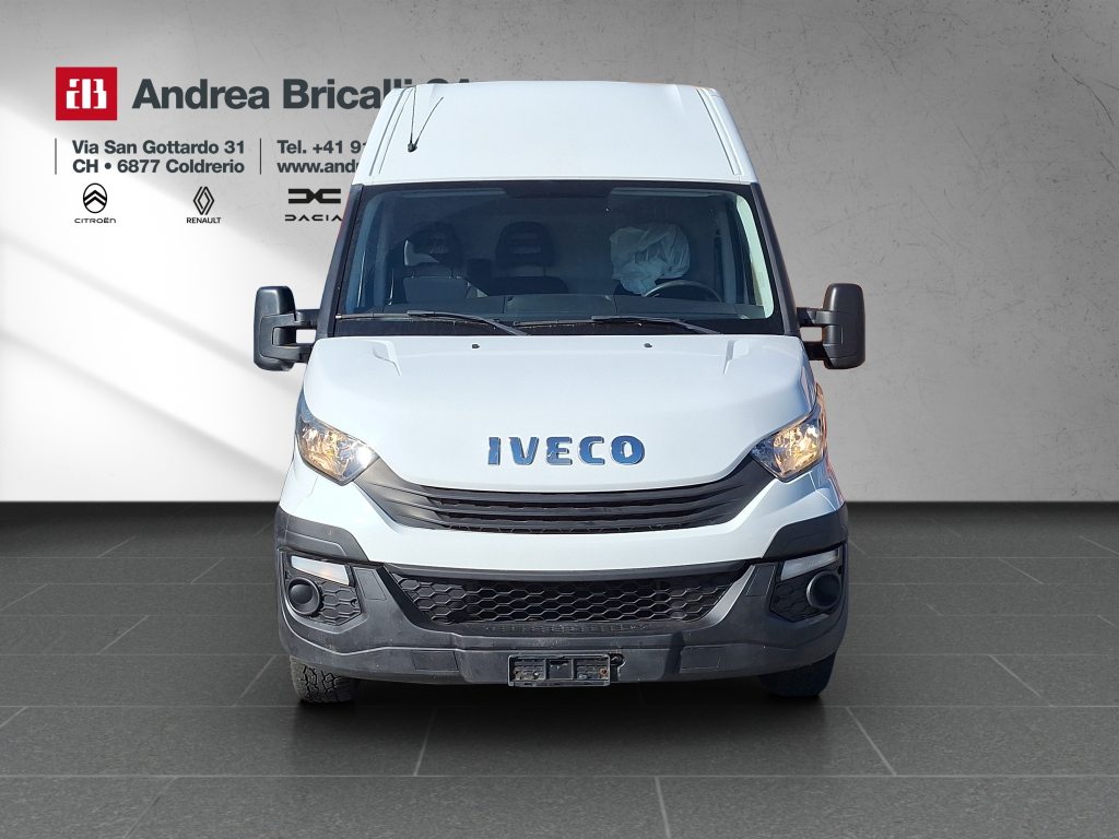 IVECO DAILY 2.3 HPI 136, Diesel, Occasion / Utilisé, Manuelle