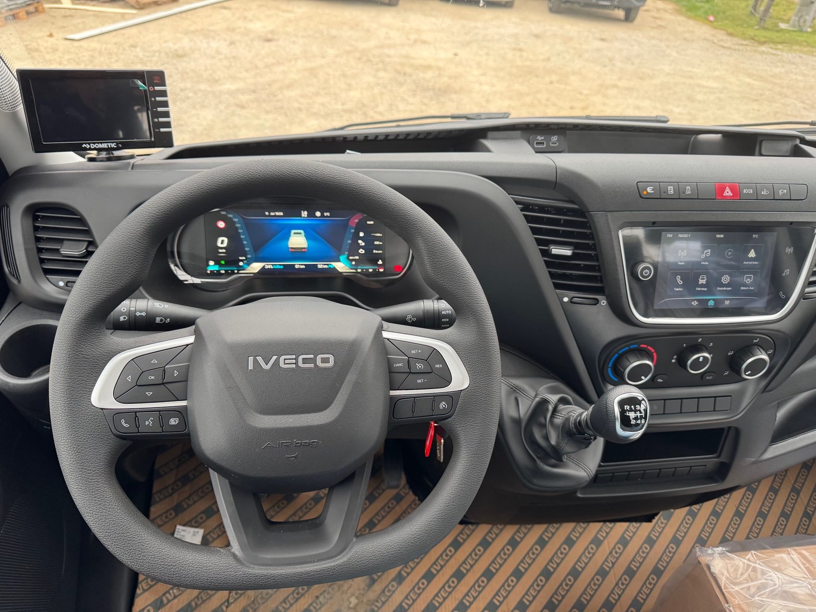IVECO 35C18 3.0 mit Zwillingsbereifung und 4600mm Voll-Alupritsche, Diesel, Voiture nouvelle, Manuelle - 7