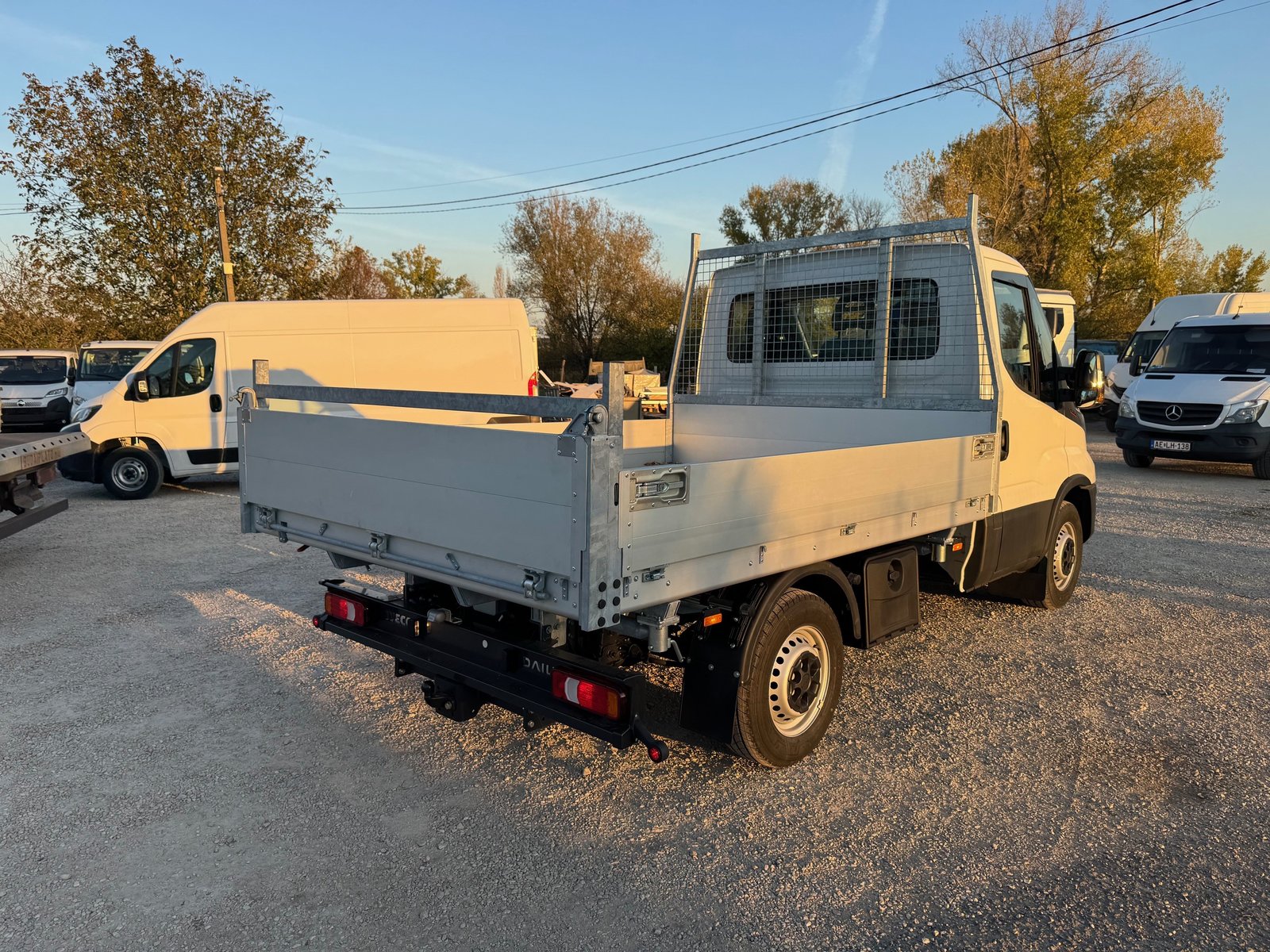 IVECO 35C18 mit Vollalu-3-Seitenkipper, 3500kg Ahk und Rückfahrka, Diesel, Auto nuove, Manuale - 6