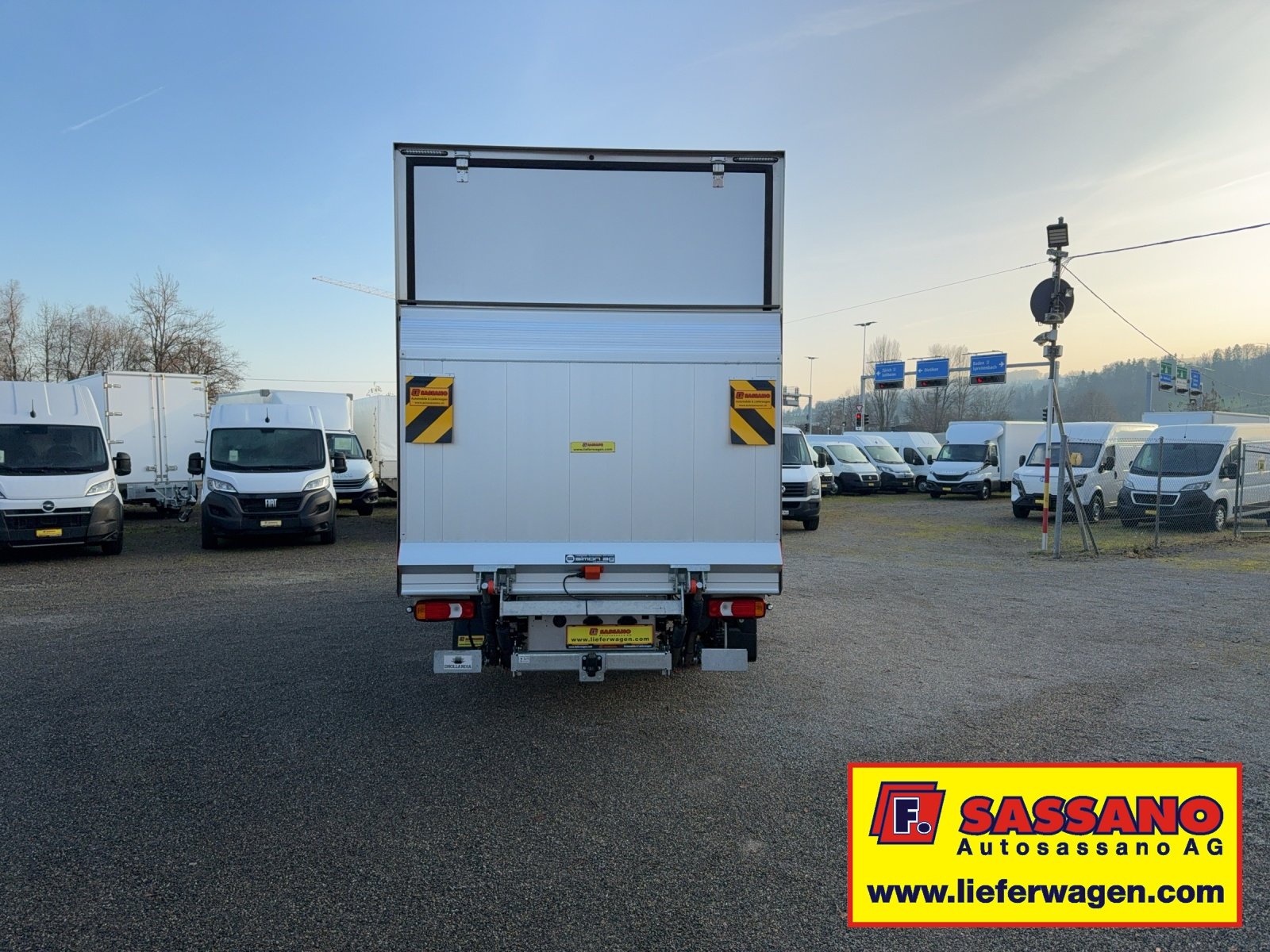 IVECO Daily 35S18 Hi-Matic Möbelkoffer mit Hebebühne 2.40m, Diesel, Neuwagen, Automat - 7