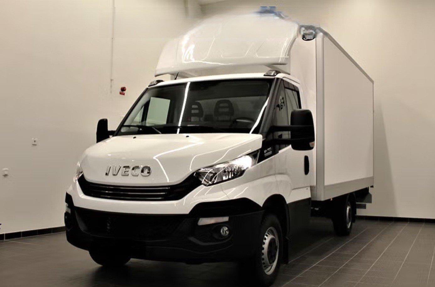 IVECO Daily Kastenaufbau + Hebebu00fchne