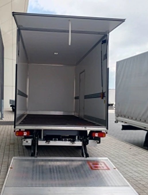 IVECO Daily 35 S 18H Kasten mit Hebebühne, Diesel, Auto nuove, Manuale - 3