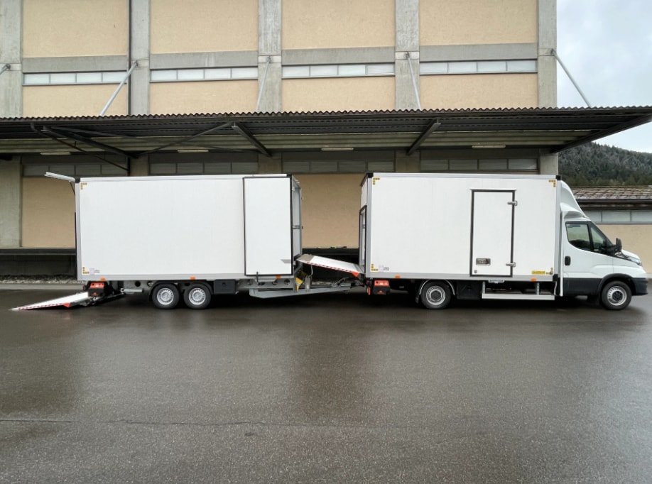 IVECO Daily 35 S 18H A8 Durchlader mit 2x Hebebühnen, Diesel, Auto nuove, Automatico - 2