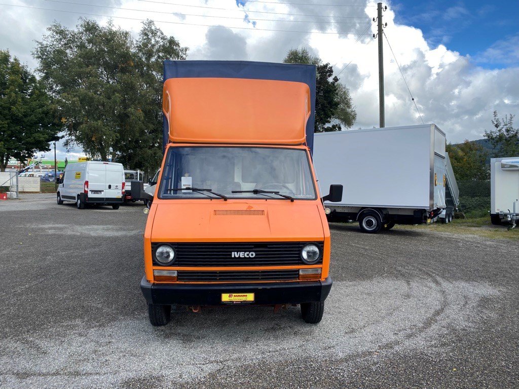 IVECO DAILY Blache / Hebebühne / Anhängerkupplung, Benzina, Occasioni / Usate, Manuale - 2