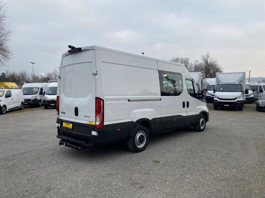 IVECO DAILY 35 S 14 L3H2 6 Plätze mit Anhängerkupplung 3.5, Diesel, Second hand / Used, Manual - 7