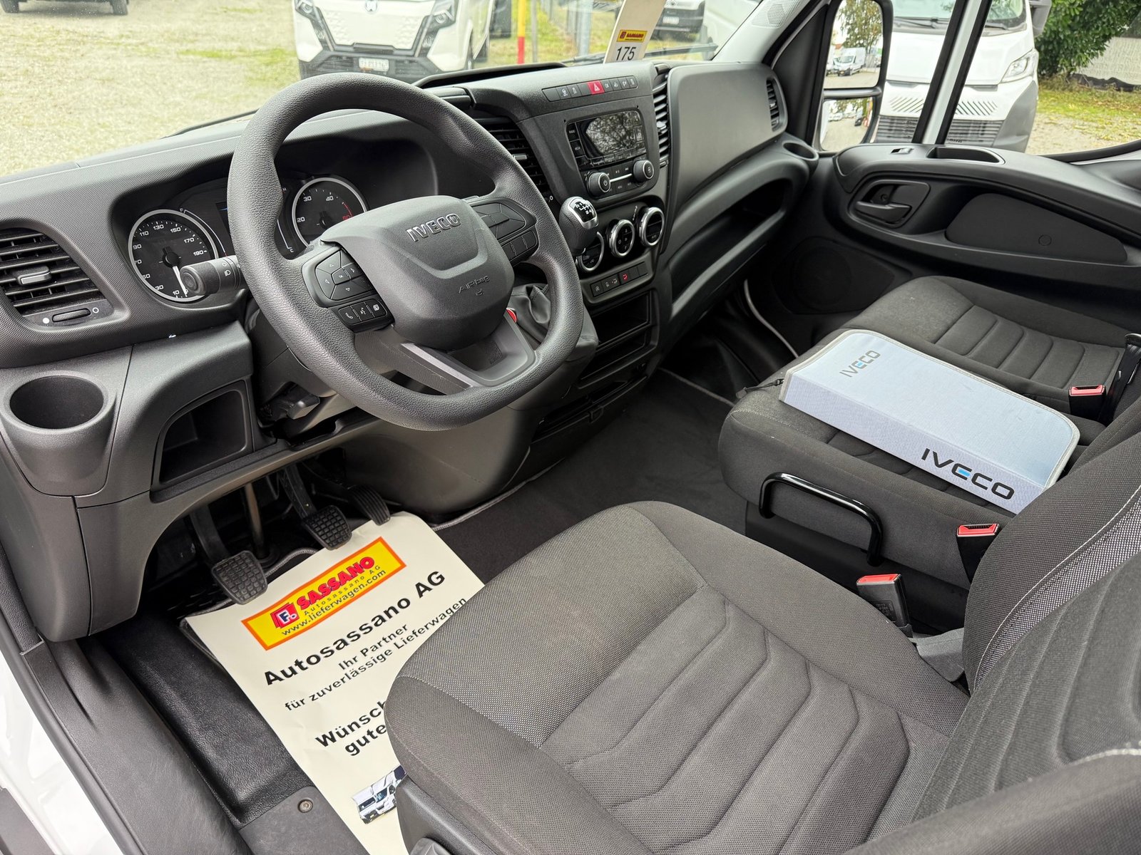 IVECO Daily 35 C 16 Koffer mit Hebebühne, Diesel, Occasion / Gebraucht, Handschaltung - 7