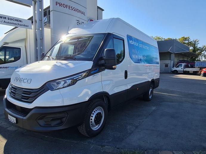 IVECO DAILY 35s14E V, Electric, Ex-demonstrator, Automatic