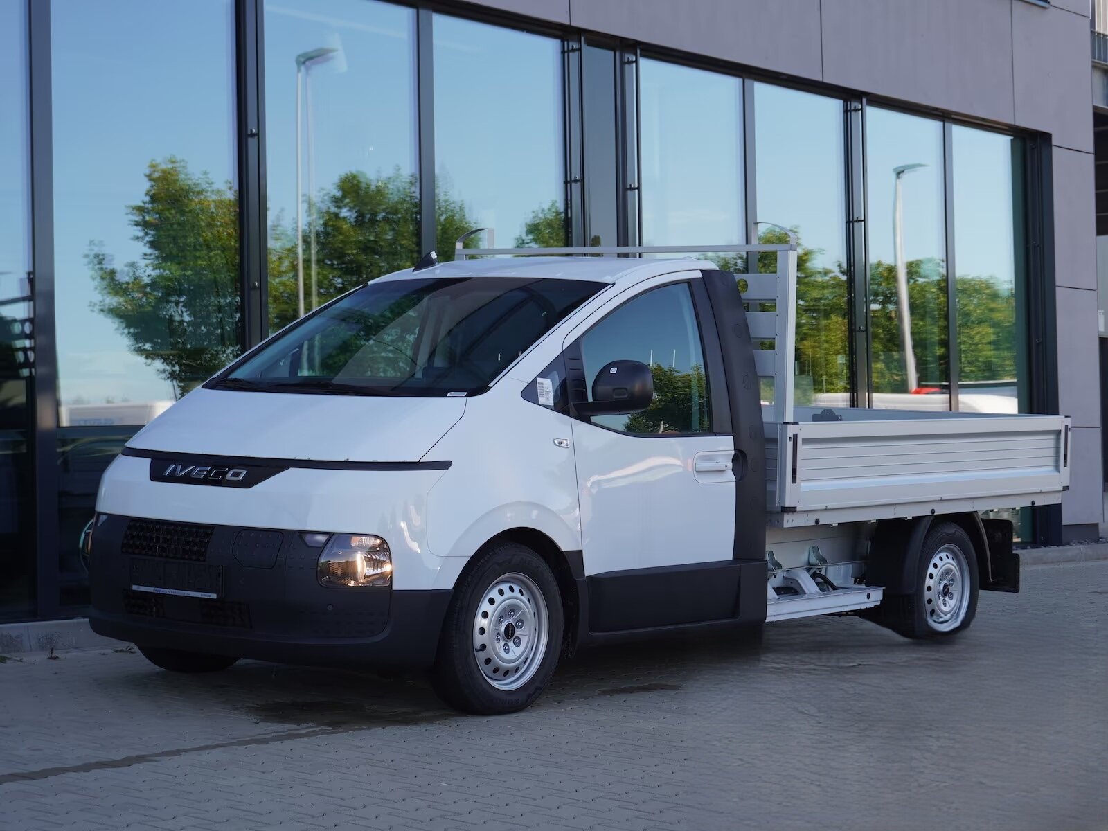 IVECO eMoovy Pritsche 350 kW