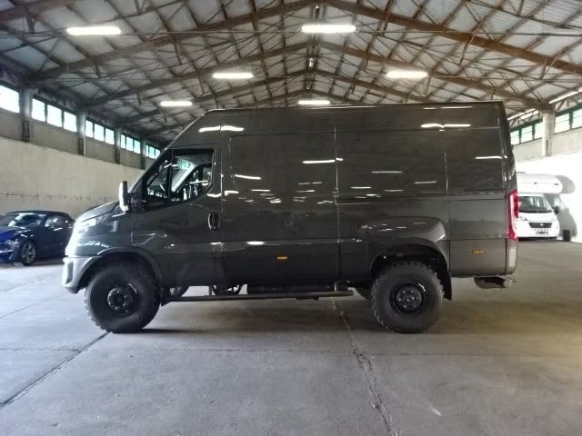 IVECO Kasten 55S18HA8 V WX Navi 4x4, Diesel, New car, Automatic - 2