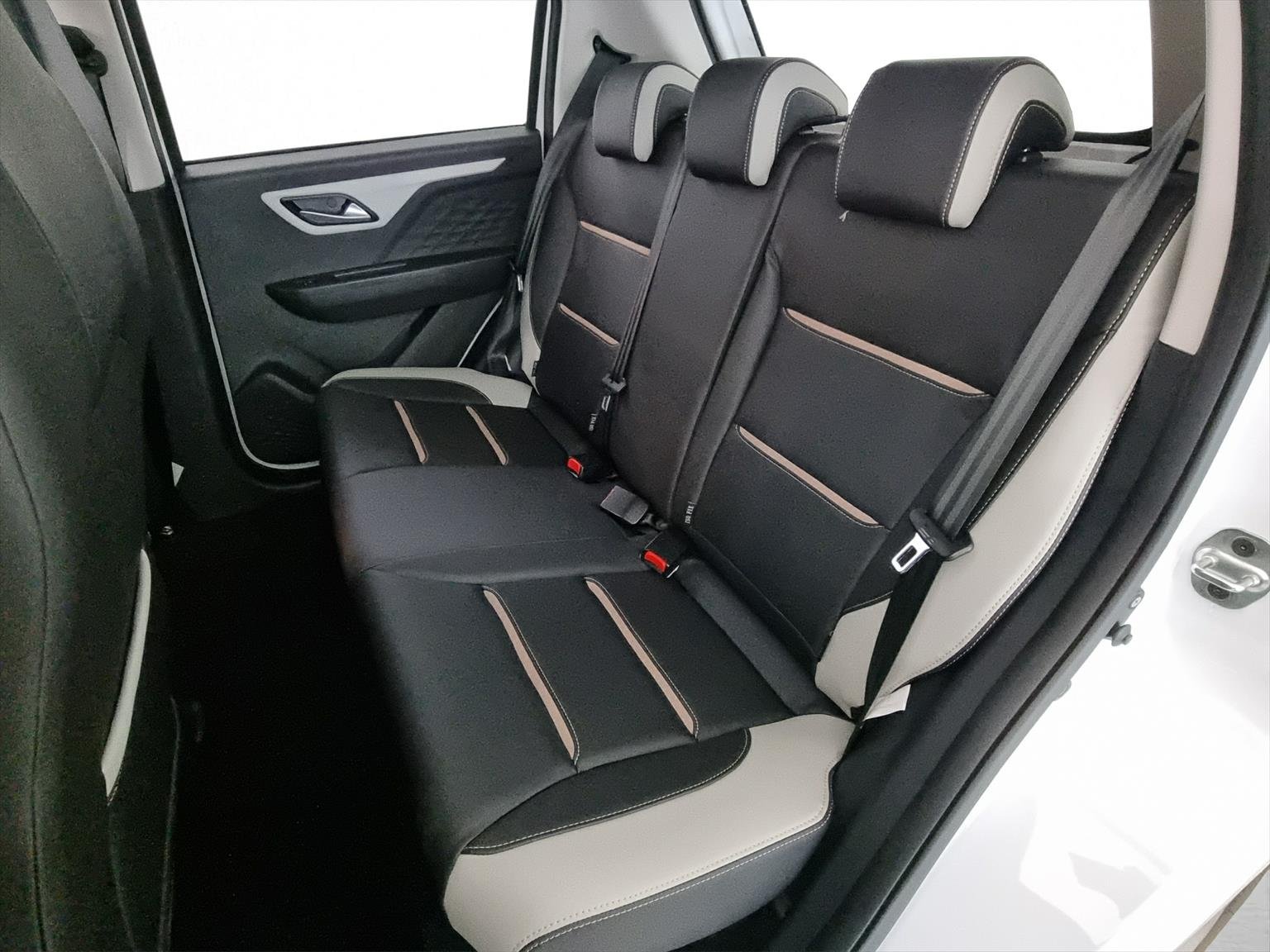 JAC e-JS1 Elektro 31kWh 330km Reichweite, Elektro, Neues Fahrzeug mit Tageszulassung, Automatik - 7