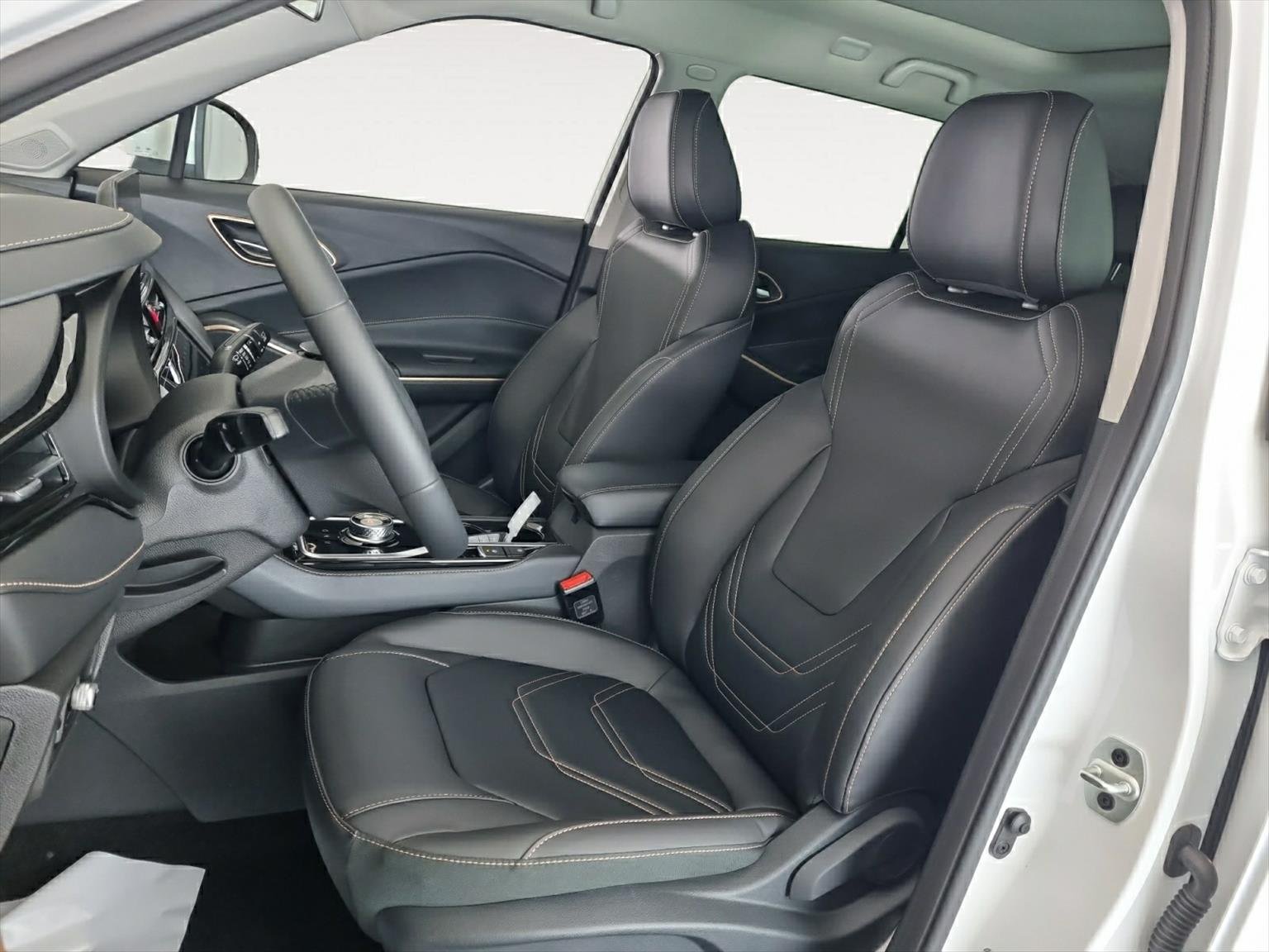 JAC e-JS4 Elektro 65.7kWh 410km 2026, Elettrica, Auto nuove, Automatico - 5