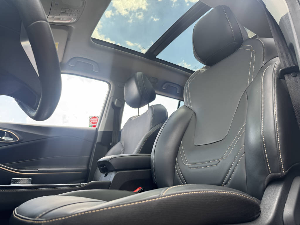 JAC e-JS4 Electric, Électrique, Occasion / Utilisé, Automatique - 5