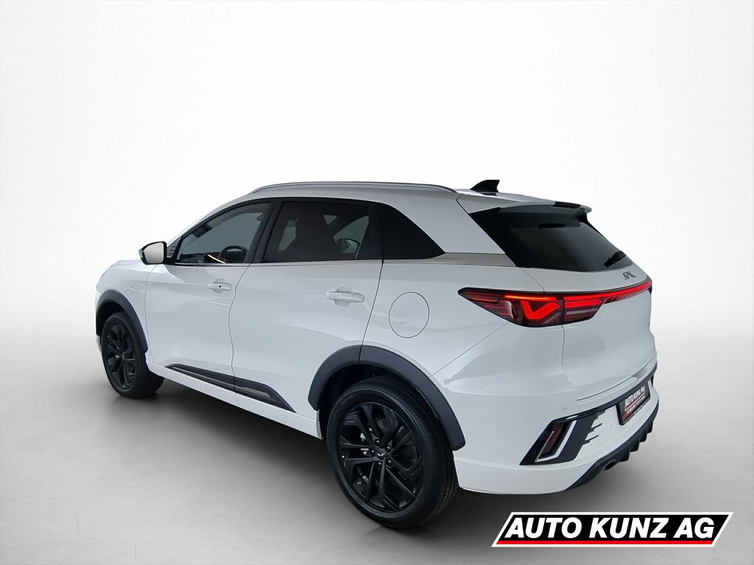JAC JS6 PHEV, Auto nuove, Automatico - 4