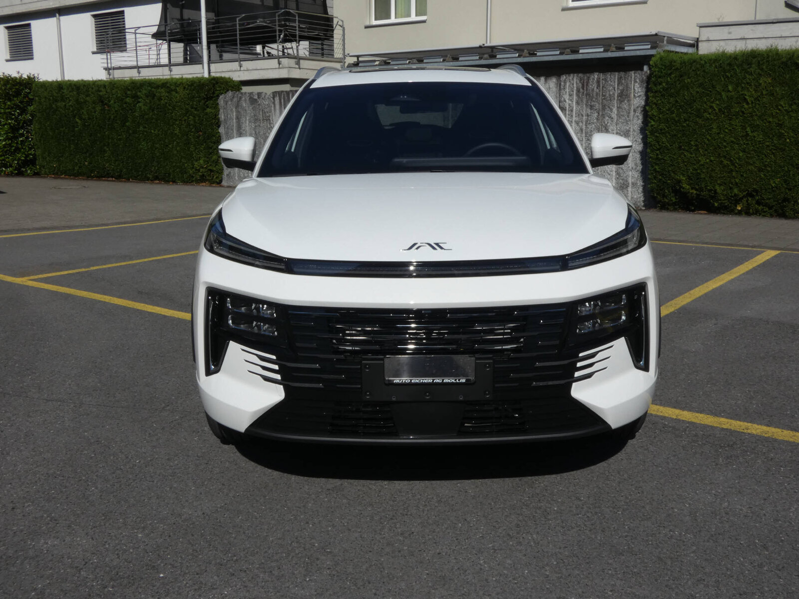 JAC JS6 1.5 PHEV, Plug-in-Hybrid Benzin/Elektro, Neuwagen, Automatik - 2