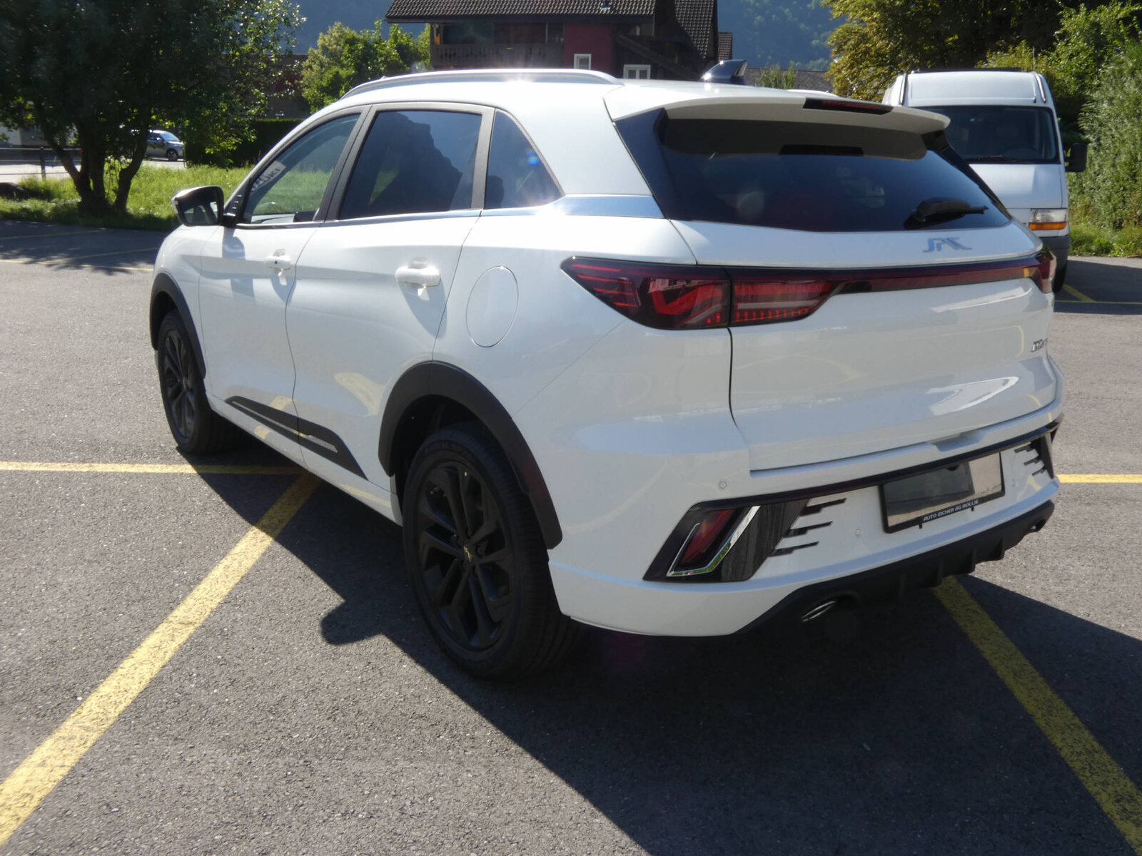 JAC JS6 1.5 PHEV, Plug-in-Hybrid Benzin/Elektro, Neuwagen, Automatik - 6