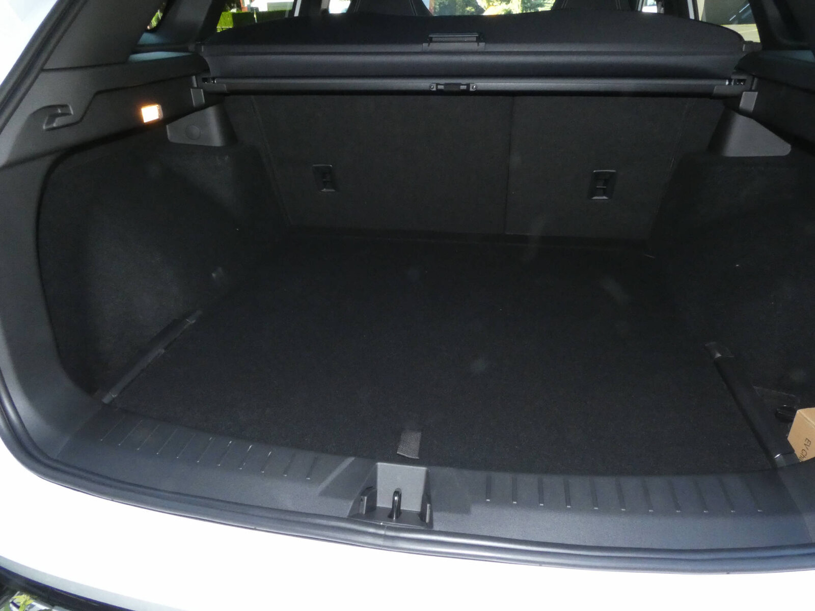 JAC JS6 1.5 PHEV, Plug-in-Hybrid Benzin/Elektro, Neuwagen, Automatik - 7