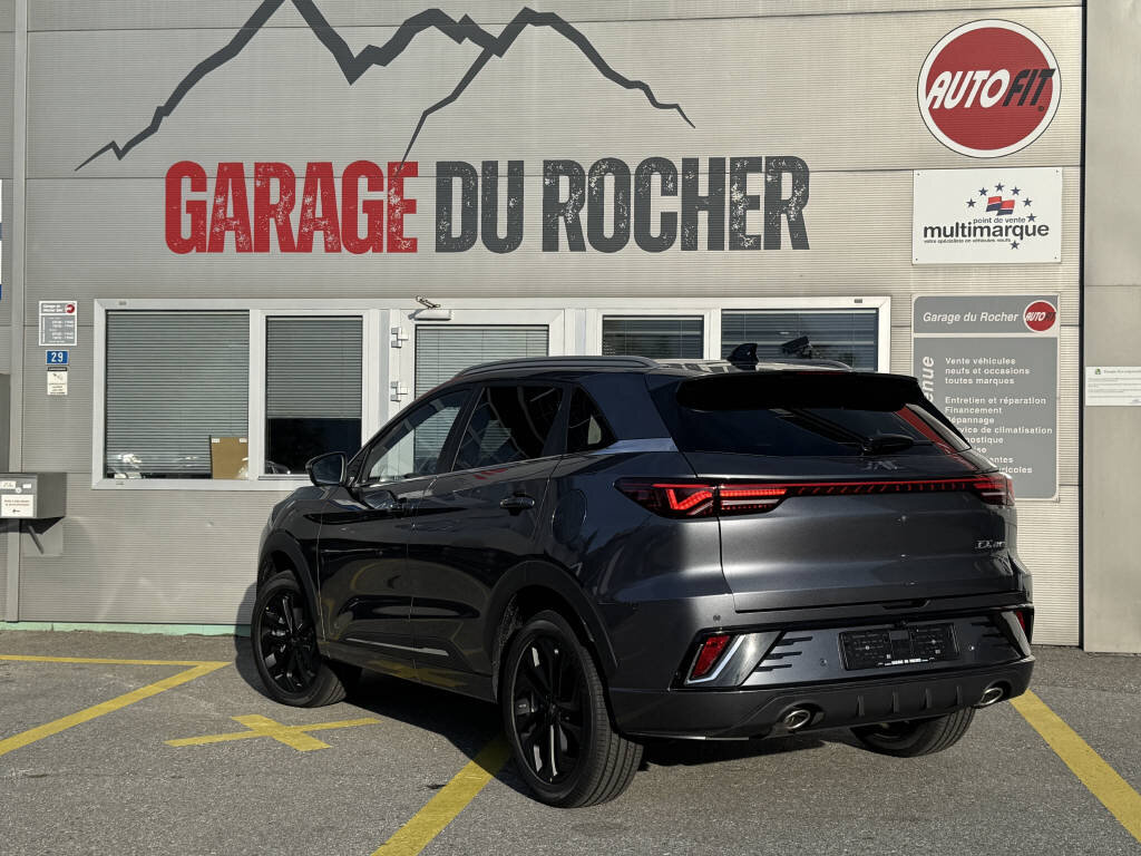 JAC JS6 1.5 PHEV, Plug-in-Hybrid Benzin/Elektro, Neuwagen, Automatik - 3