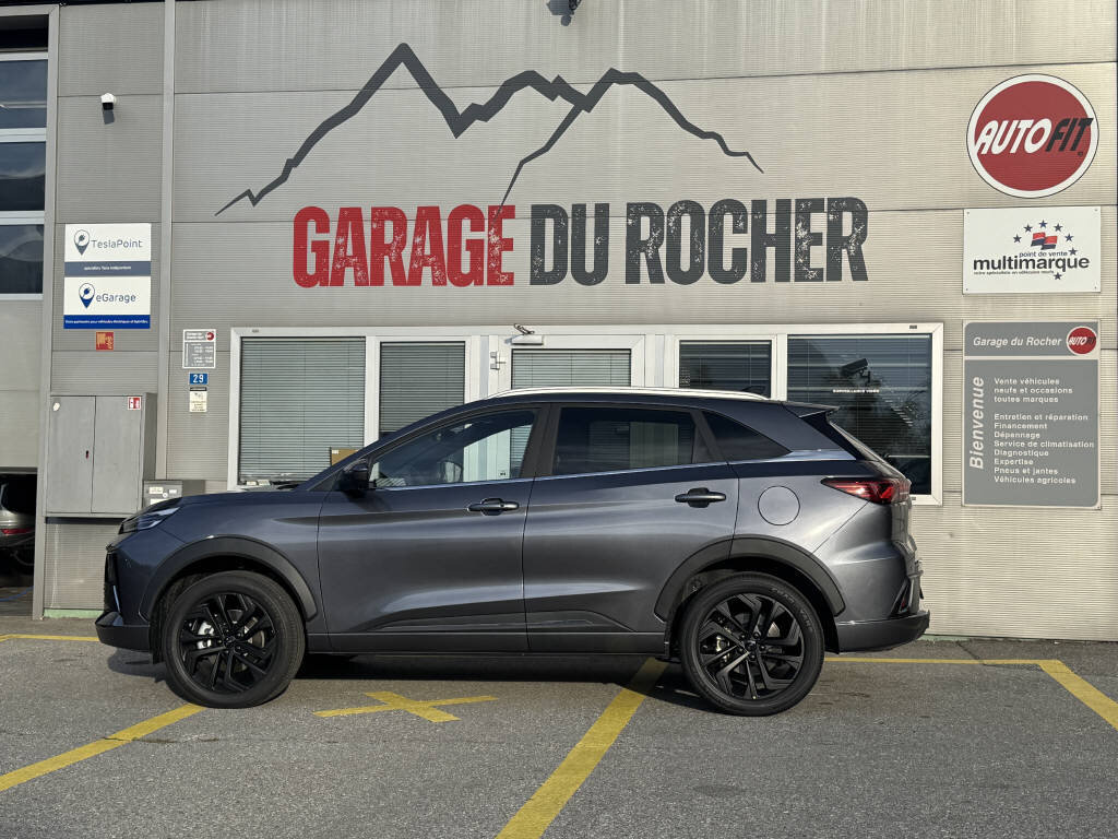 JAC JS6 1.5 PHEV, Plug-in-Hybrid Benzin/Elektro, Neuwagen, Automatik - 4
