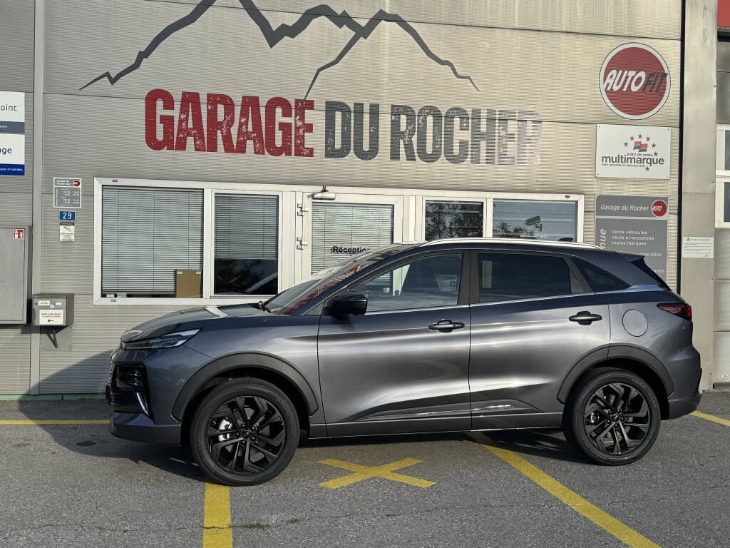 JAC JS6 1.5 PHEV, Plug-in-Hybrid Benzin/Elektro, Neuwagen, Automatik - 6