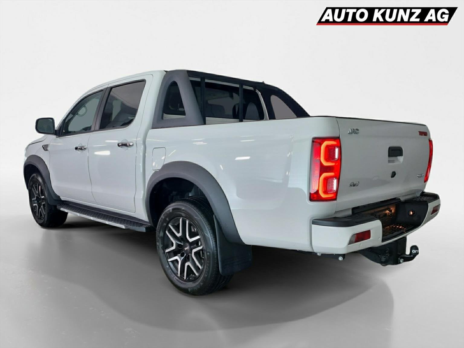 JAC T8 Pro Diesel 2.0Di AWD AHK 3.5T, Diesel, Occasion / Gebraucht, Automatik - 3