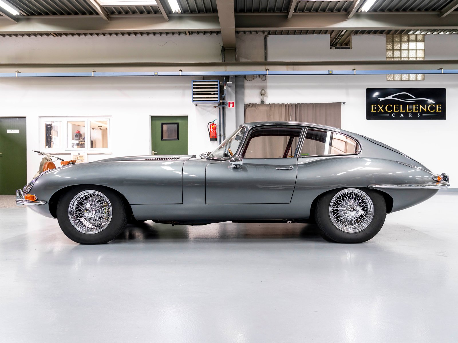JAGUAR E-Type 4.2 Cpe Serie 1, Benzin, Occasion / Gebraucht - 6