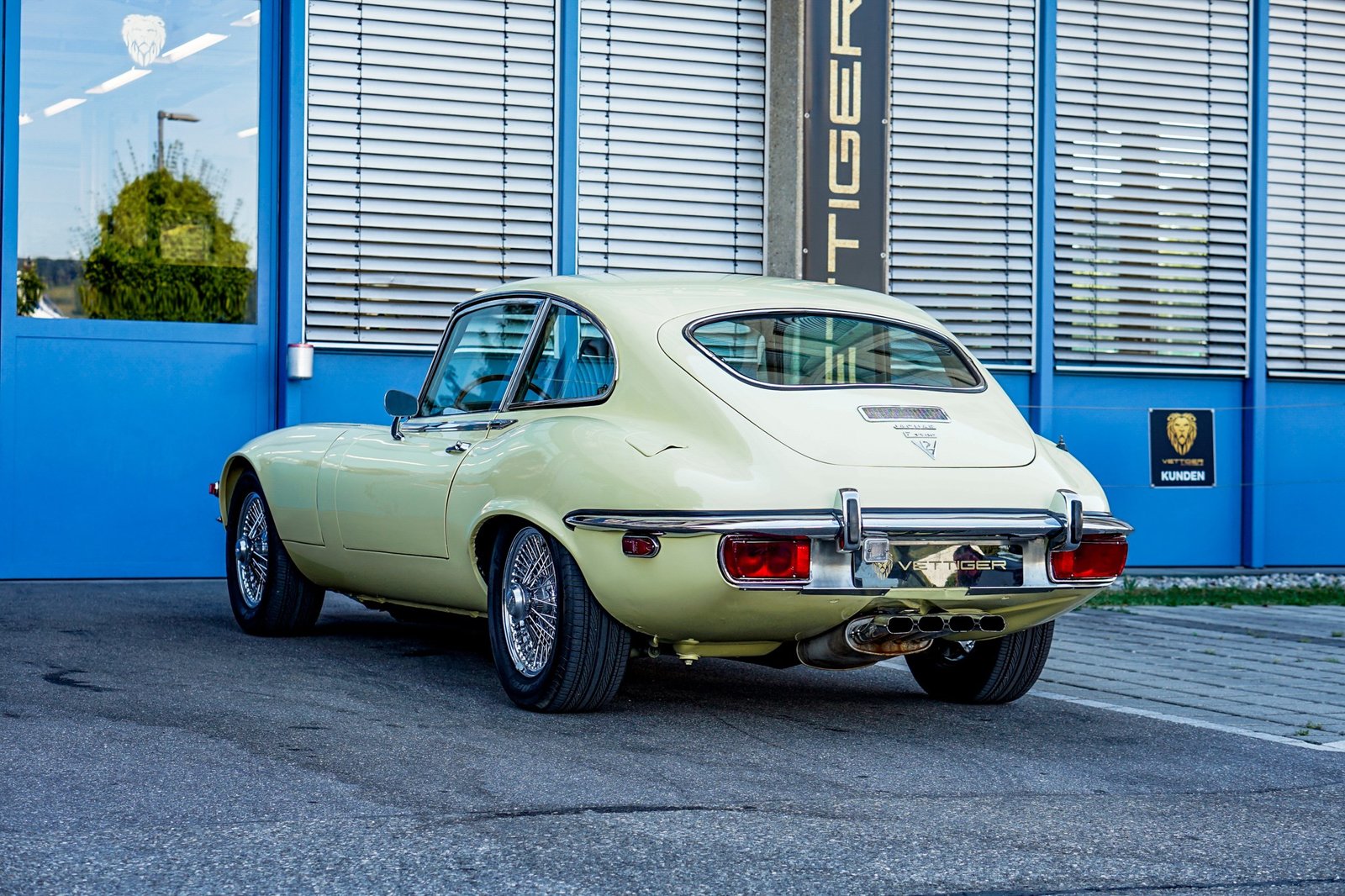 JAGUAR E-Type V12 2+2 III, Petrol, Second hand / Used, Manual - 4
