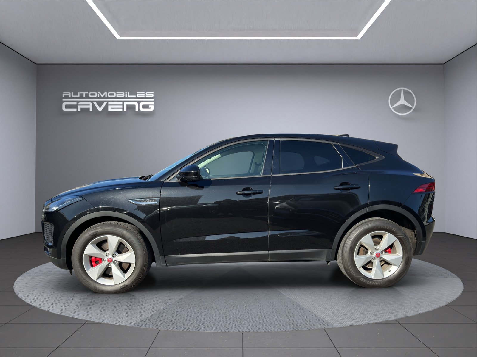 JAGUAR E-Pace 2.0 P200 AWD Automatik, Petrol, Second hand / Used, Automatic - 2