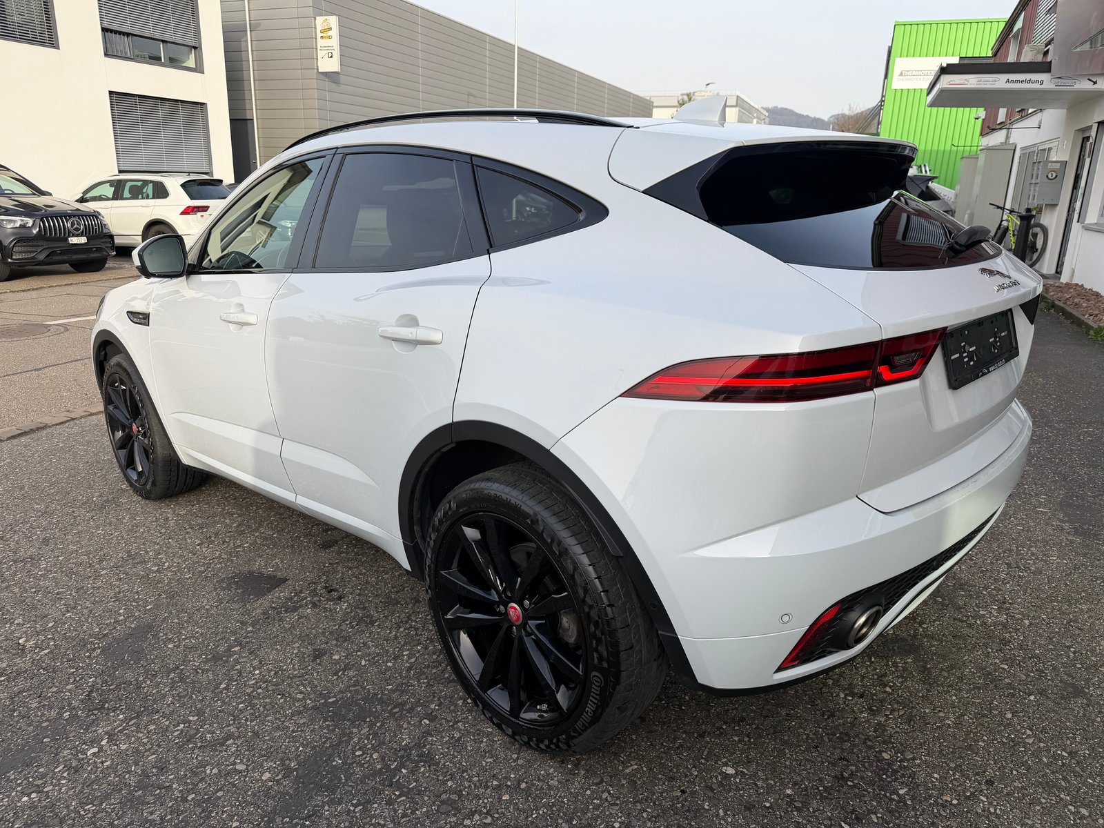 JAGUAR E-Pace 2.0d D240 R-Dynamic SE AWD Automatik, Diesel, Occasion / Gebraucht, Automatik - 3