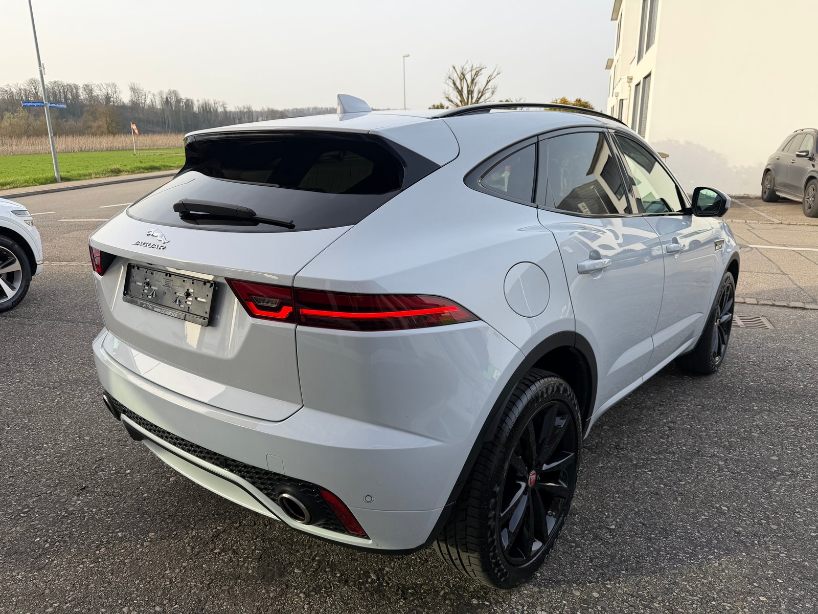 JAGUAR E-Pace 2.0d D240 R-Dynamic SE AWD Automatik, Diesel, Occasion / Gebraucht, Automatik - 4