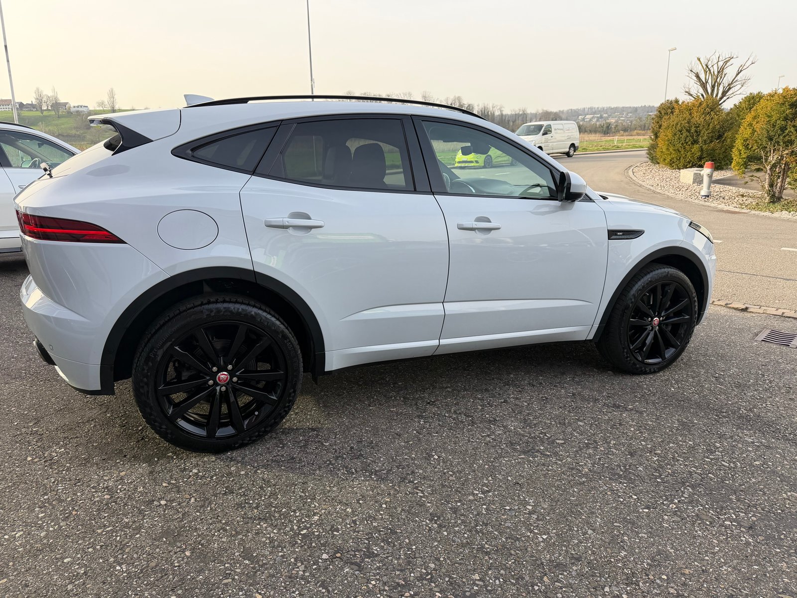 JAGUAR E-Pace 2.0d D240 R-Dynamic SE AWD Automatik, Diesel, Occasion / Gebraucht, Automatik - 5