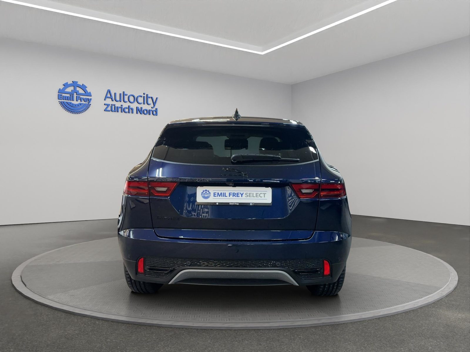JAGUAR E-Pace 2.0 D I4 165 SE AWD, Mild-Hybrid Diesel/Electric, Second hand / Used, Automatic - 4