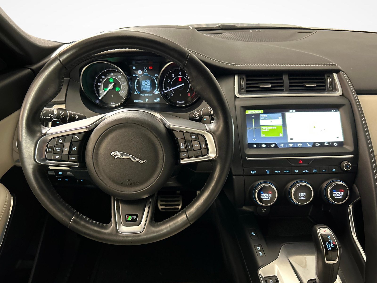 JAGUAR E-Pace 2.0 T 200 R-Dynamic S AWD, Benzin, Occasion / Gebraucht, Automatik - 6