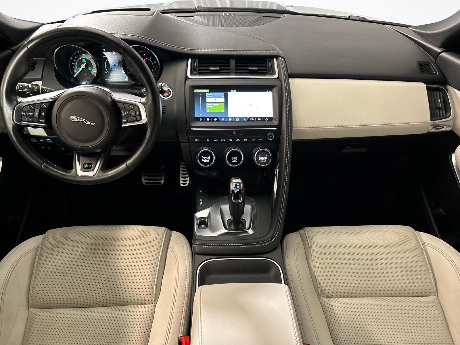 JAGUAR E-Pace 2.0 T 200 R-Dynamic S AWD, Benzin, Occasion / Gebraucht, Automatik - 7