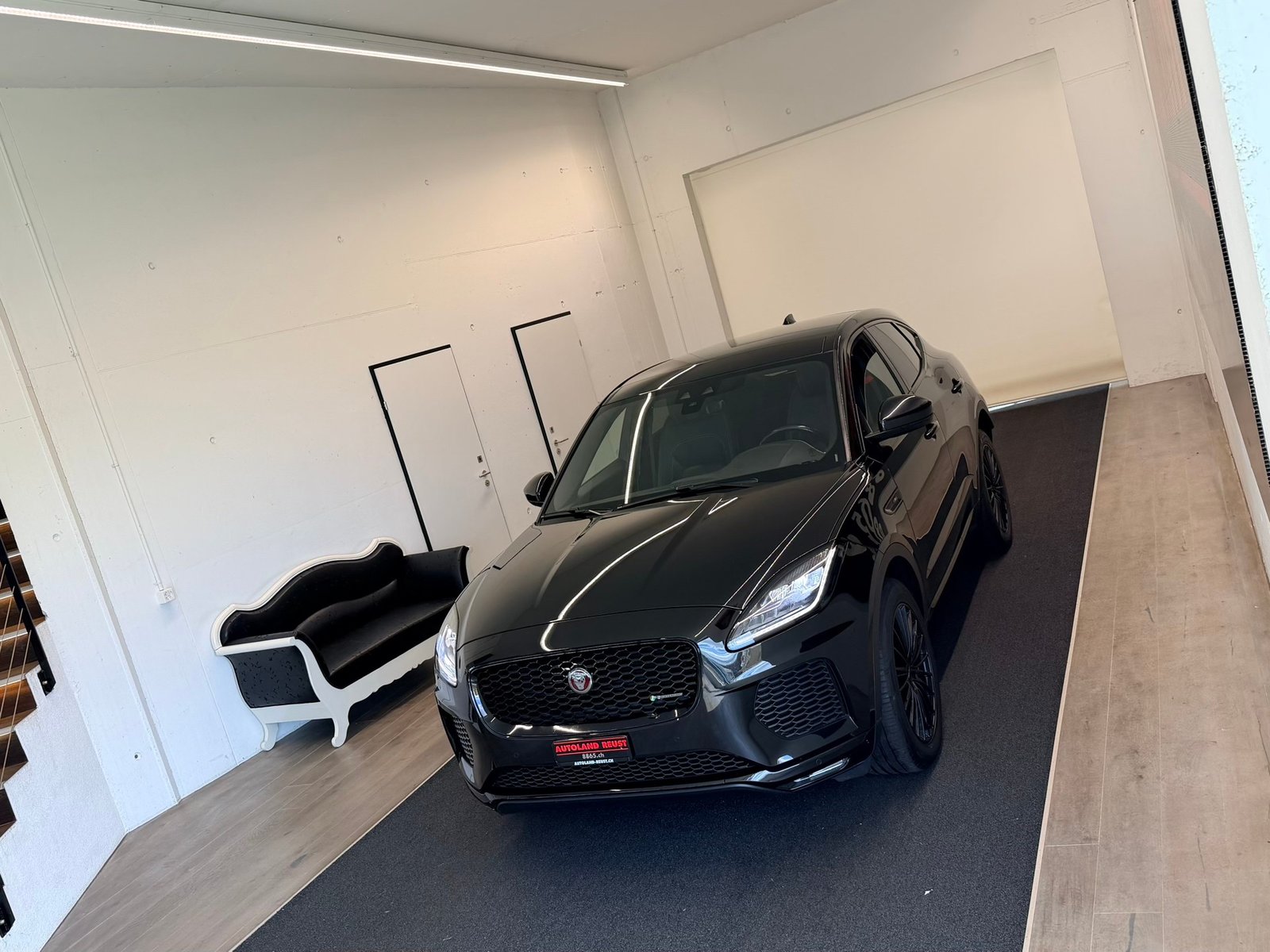 JAGUAR E-Pace P200 R-Dynamic S AWD Automatik, Benzin, Occasion / Gebraucht, Automatik - 4