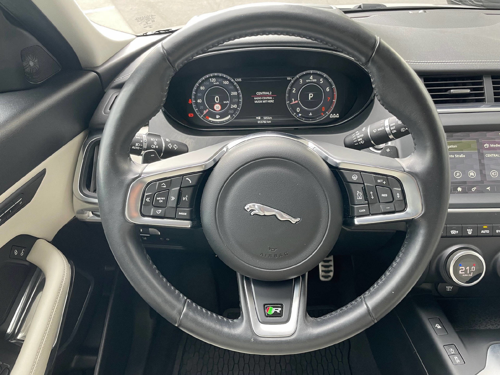 JAGUAR E-Pace 2.0 T 250 R-Dynamic HSE AWD, Benzina, Occasioni / Usate, Automatico - 7
