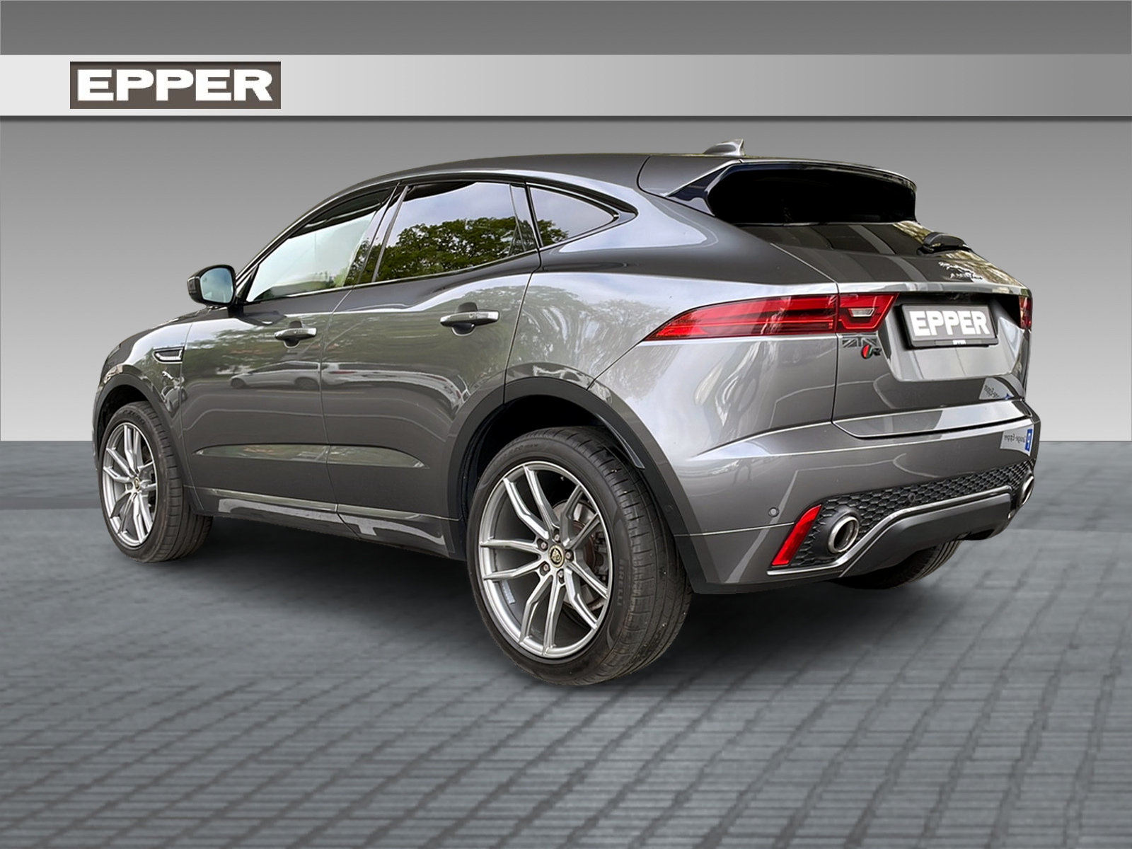 JAGUAR E-Pace 2.0 T 300 R-Dynamic HSE AWD, Petrol, Second hand / Used, Automatic - 3
