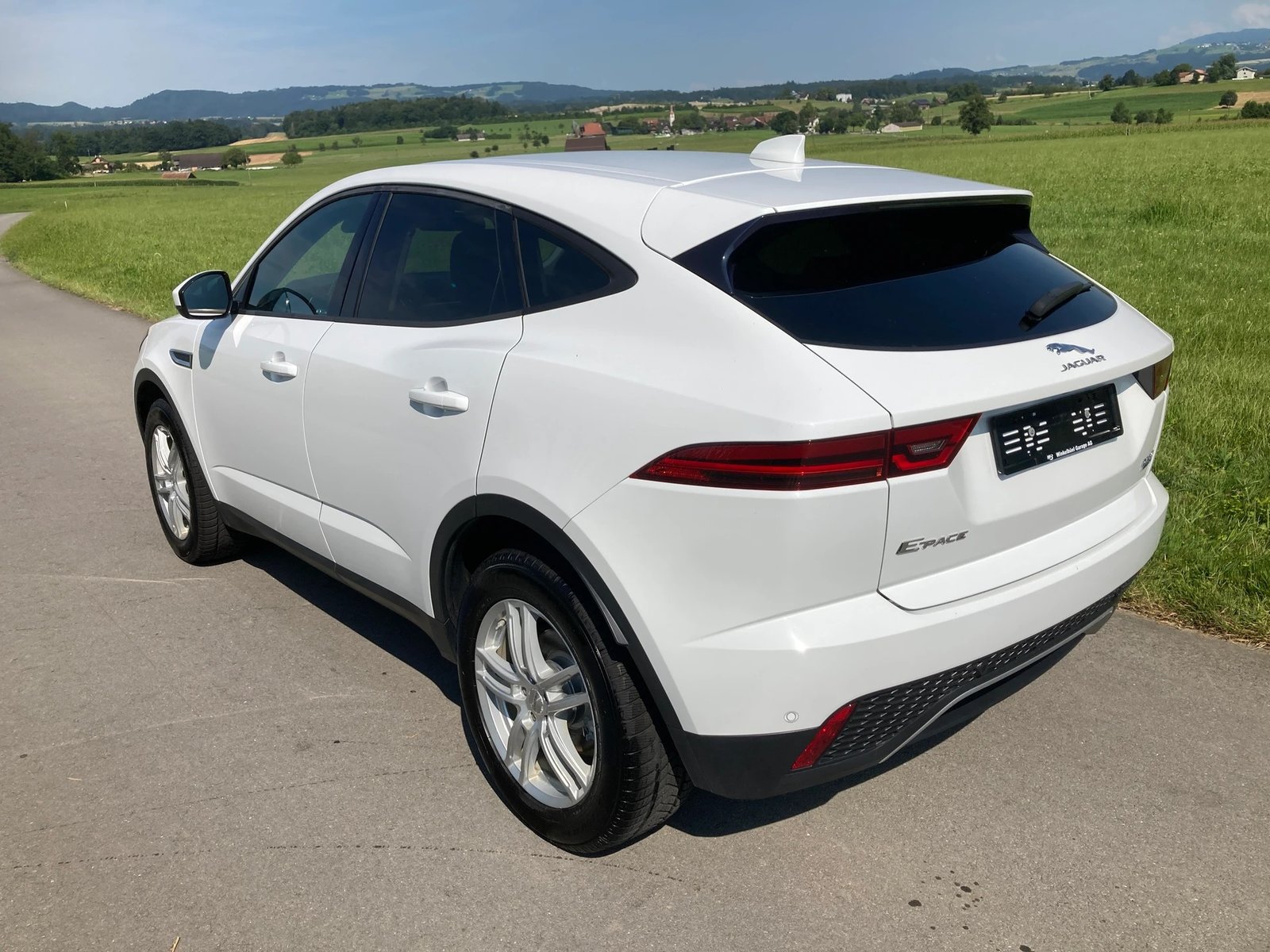 JAGUAR E-Pace 2.0d D150 AWD Automatik, Diesel, Occasioni / Usate, Automatico - 4
