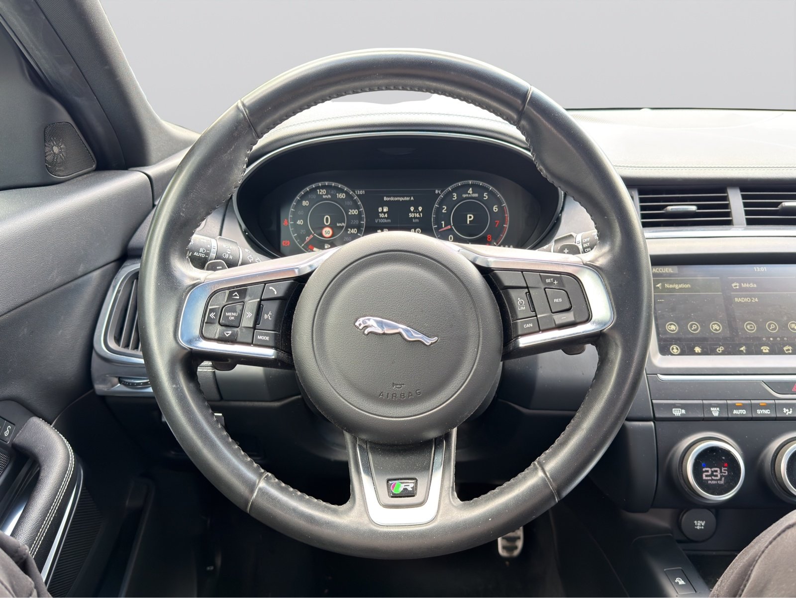 JAGUAR E-Pace 2.0 P250 S AWD Automatik, Petrol, Second hand / Used, Automatic - 6