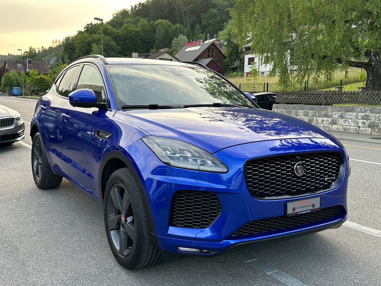 JAGUAR E-Pace 2.0d D180 R-Dynamic SE AWD Automatik, Diesel, Occasion / Utilisé, Automatique - 2