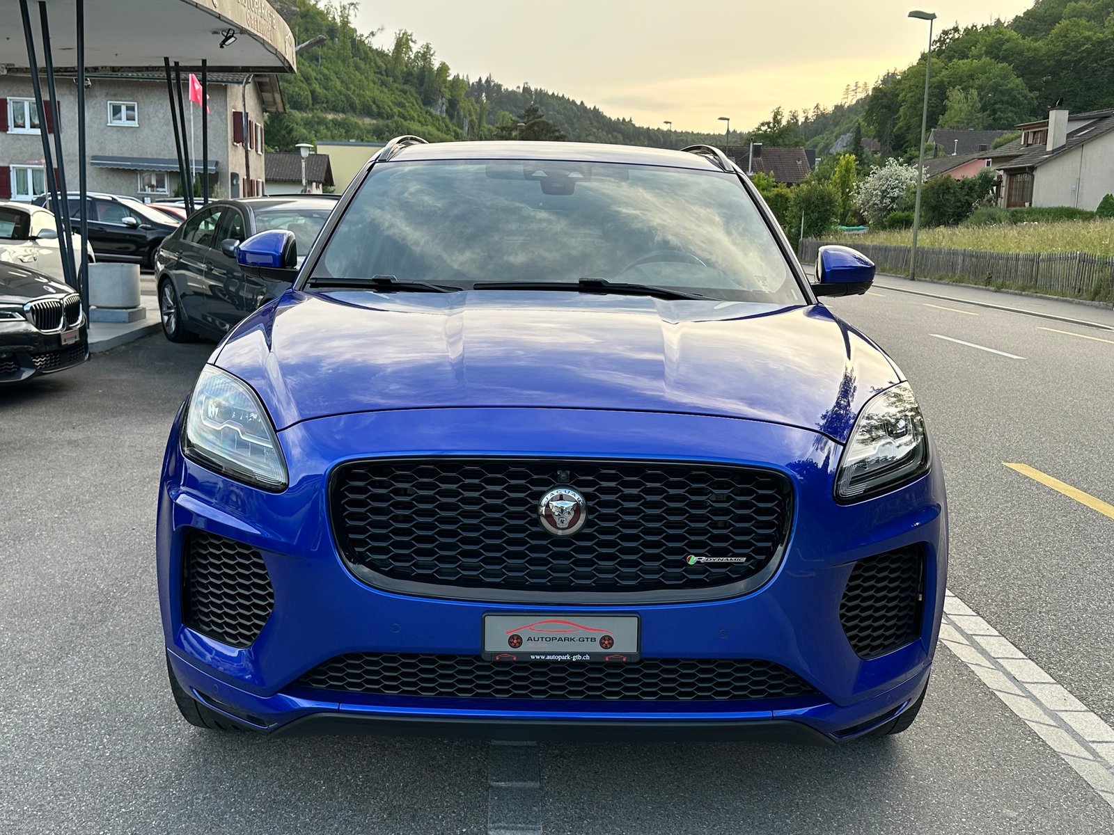 JAGUAR E-Pace 2.0d D180 R-Dynamic SE AWD Automatik, Diesel, Occasion / Utilisé, Automatique - 3