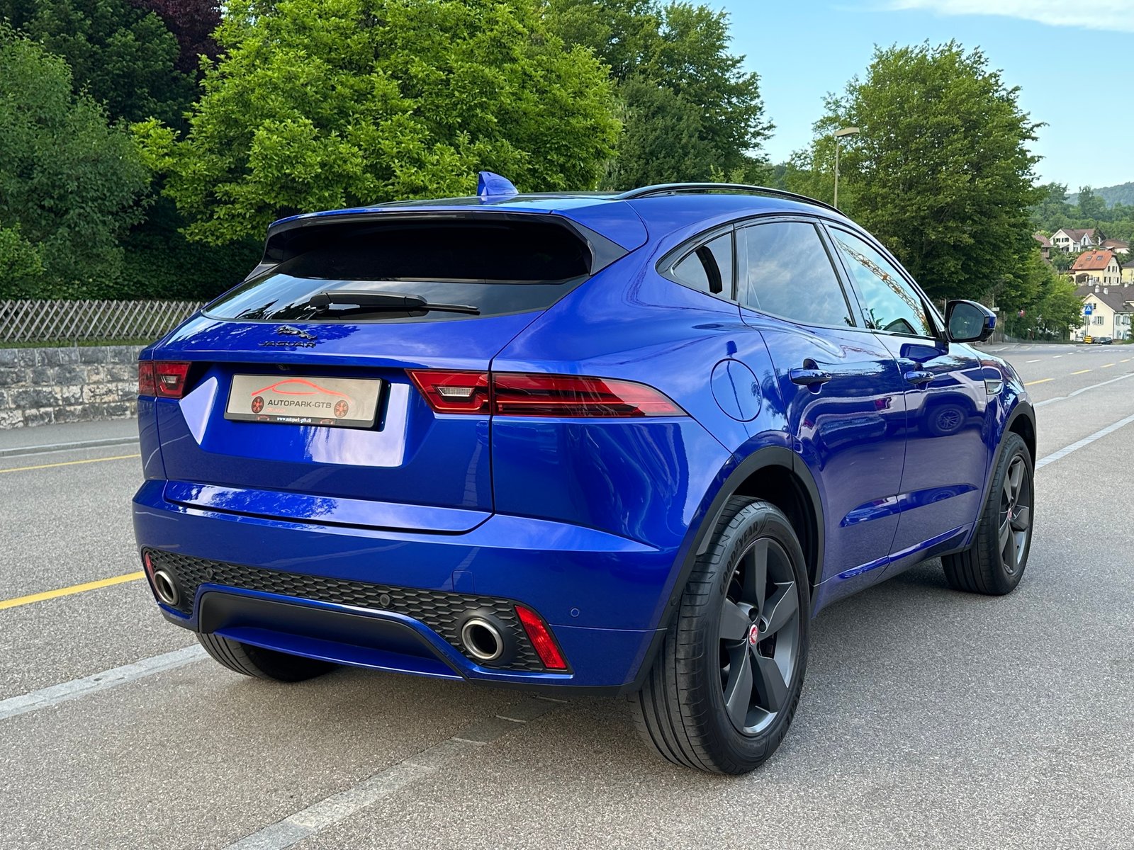 JAGUAR E-Pace 2.0d D180 R-Dynamic SE AWD Automatik, Diesel, Occasion / Utilisé, Automatique - 7