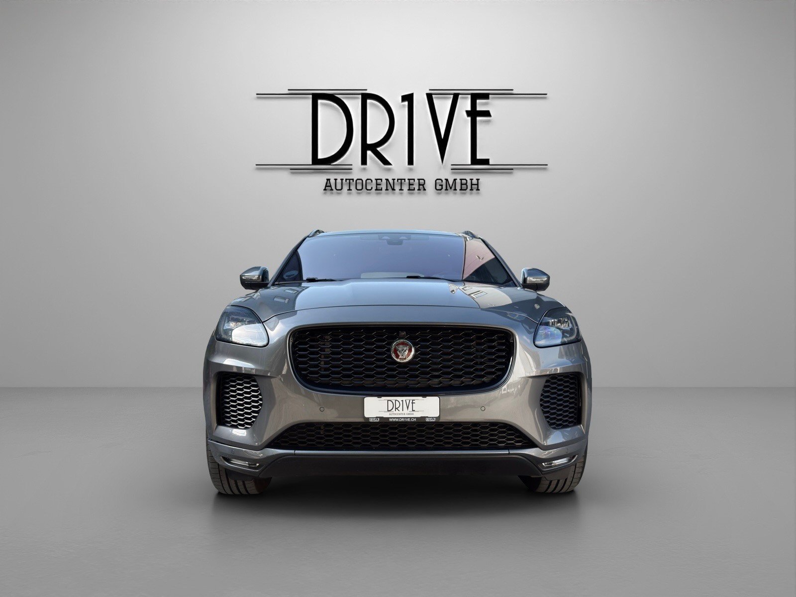 JAGUAR E-Pace 2.0d D180 AWD Automatik, Diesel, Occasion / Gebraucht, Automatik - 2