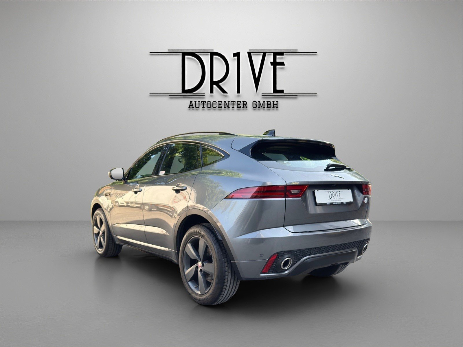 JAGUAR E-Pace 2.0d D180 AWD Automatik, Diesel, Occasion / Gebraucht, Automatik - 7