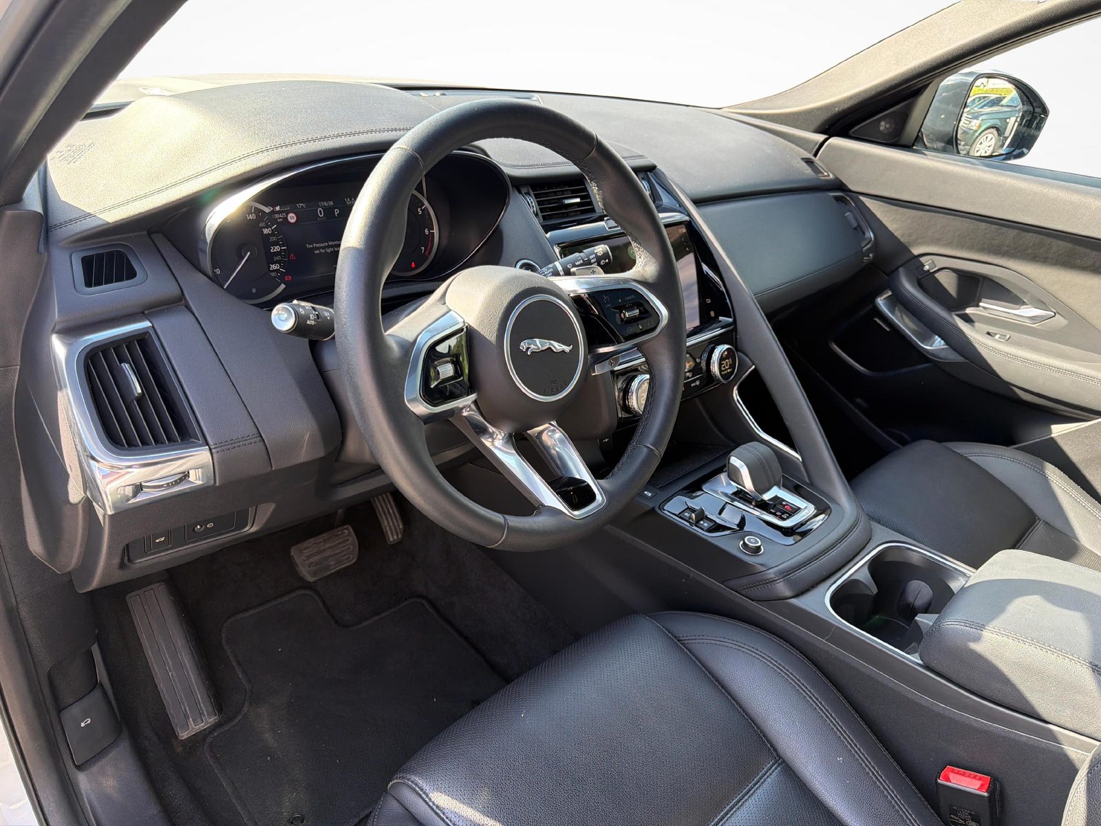 JAGUAR E-Pace 2.0 I4 200 S AWD, Mild-Hybrid Benzin/Elektro, Occasion / Gebraucht, Automatik - 3