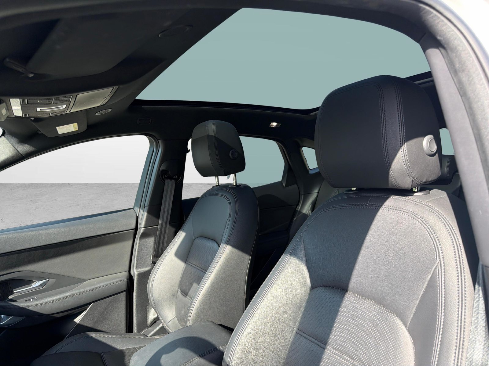JAGUAR E-Pace 2.0 I4 200 S AWD, Mild-Hybrid Benzin/Elektro, Occasion / Gebraucht, Automatik - 4
