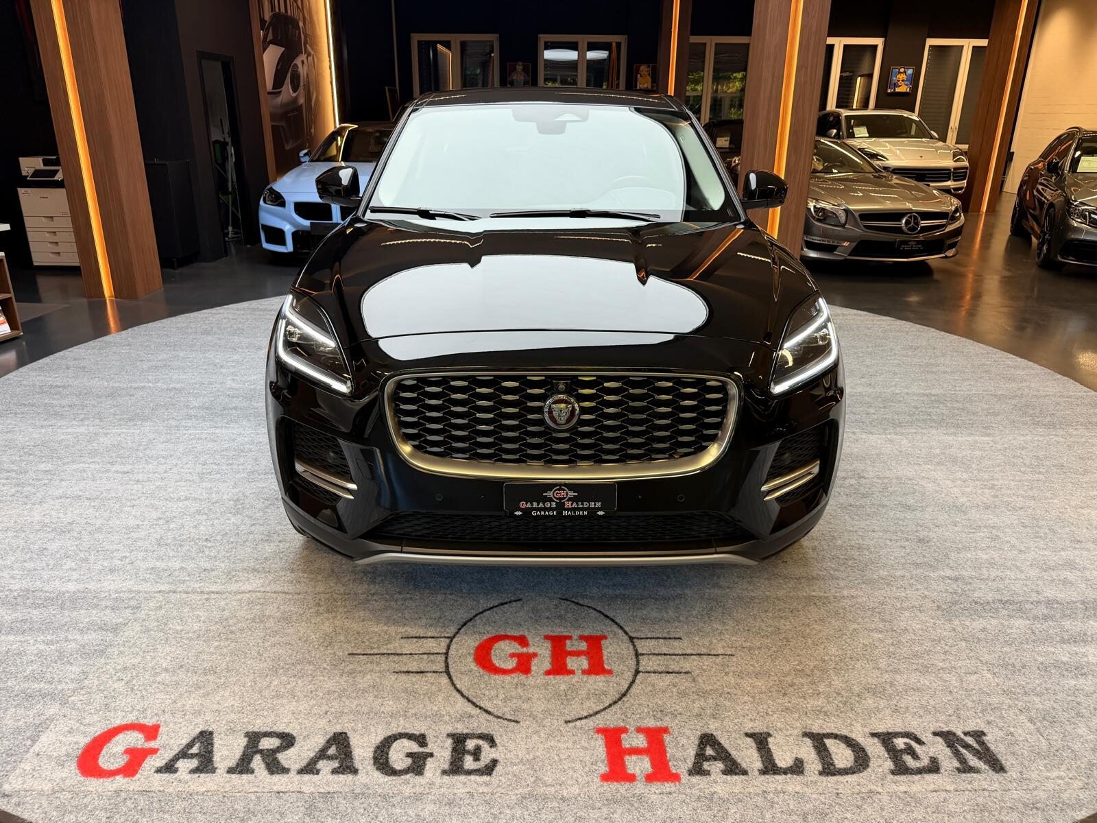 JAGUAR E-Pace 2.0 D I4 200 SE AWD, Hybride Léger Diesel/Électricité, Occasion / Utilisé, Automatique - 3
