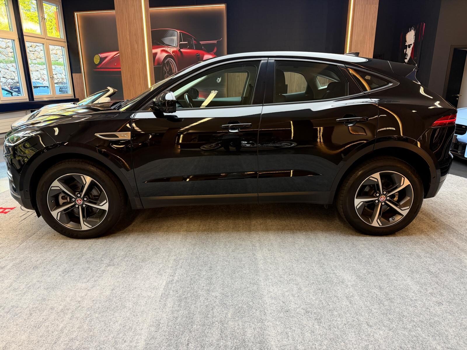 JAGUAR E-Pace 2.0 D I4 200 SE AWD, Hybride Léger Diesel/Électricité, Occasion / Utilisé, Automatique - 5