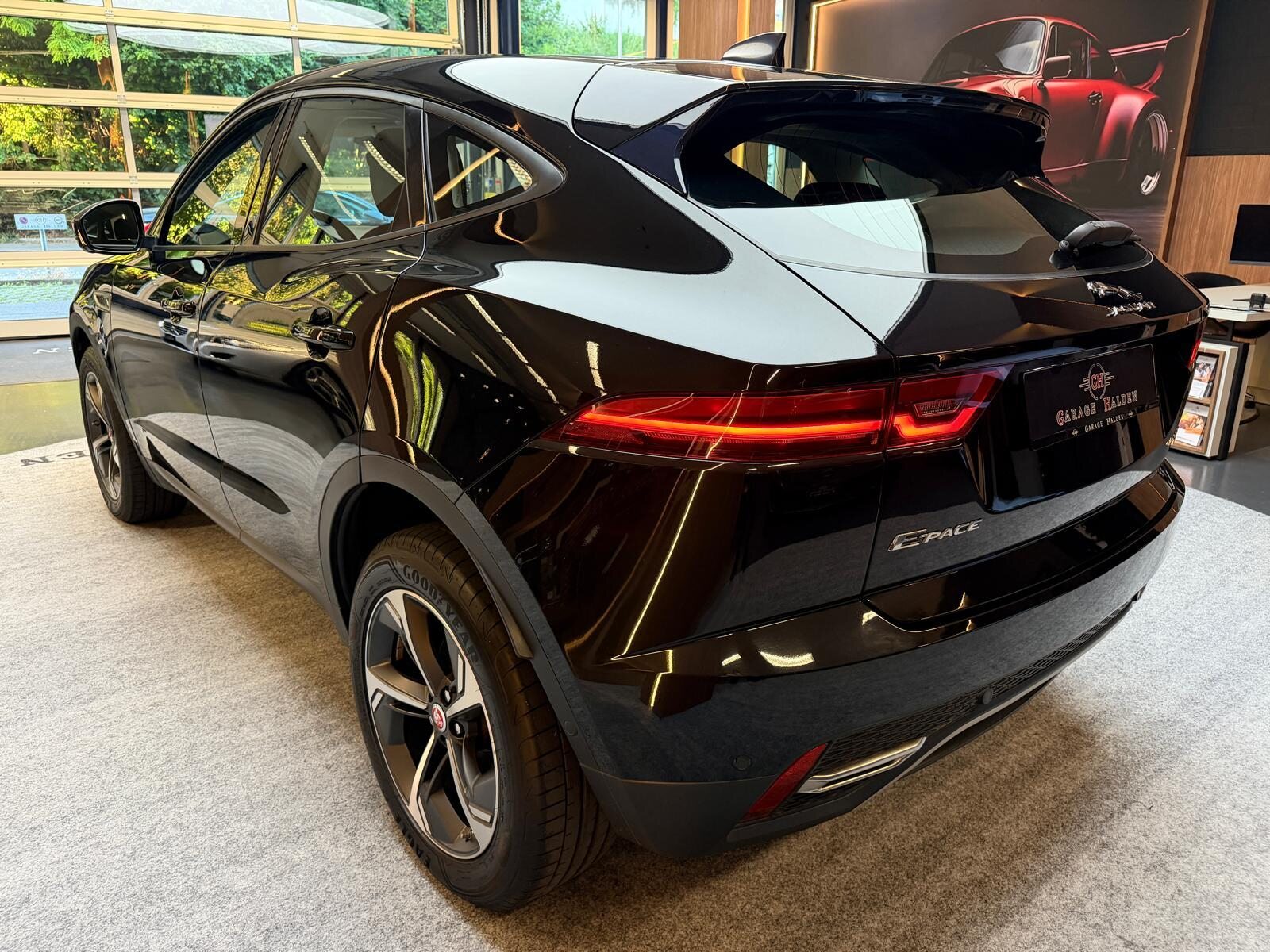 JAGUAR E-Pace 2.0 D I4 200 SE AWD, Hybride Léger Diesel/Électricité, Occasion / Utilisé, Automatique - 6