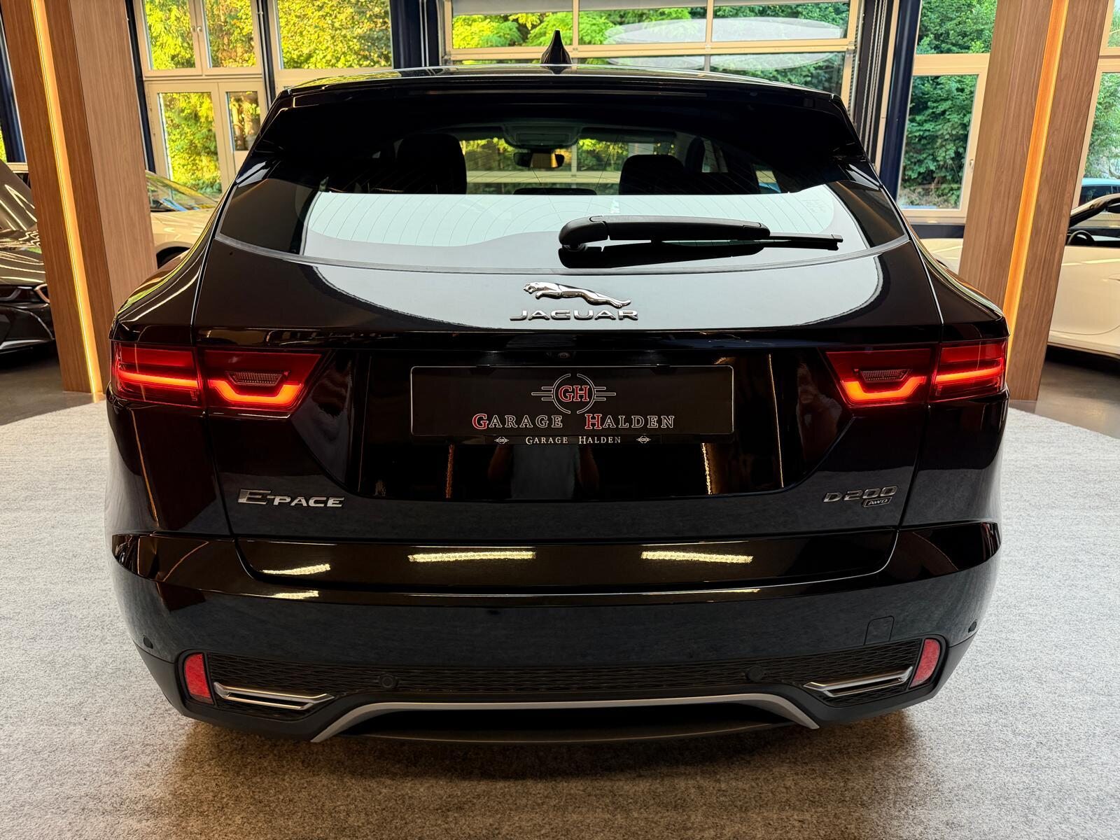 JAGUAR E-Pace 2.0 D I4 200 SE AWD, Hybride Léger Diesel/Électricité, Occasion / Utilisé, Automatique - 7